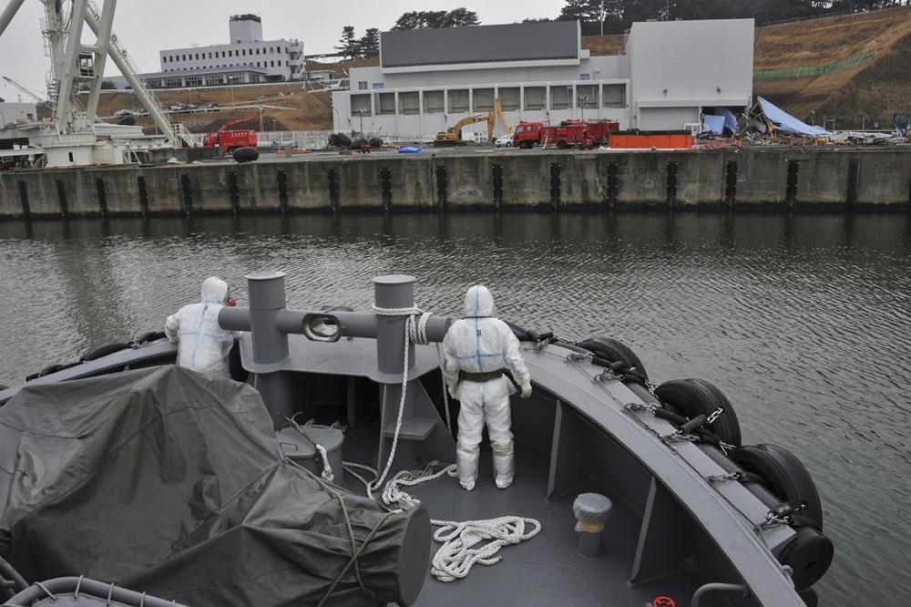 arrivée remorqueur et barge